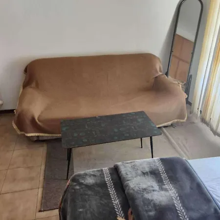 Appartamento 3 Bed - Sleeps 6 - Mountain View - Parking - Pets *