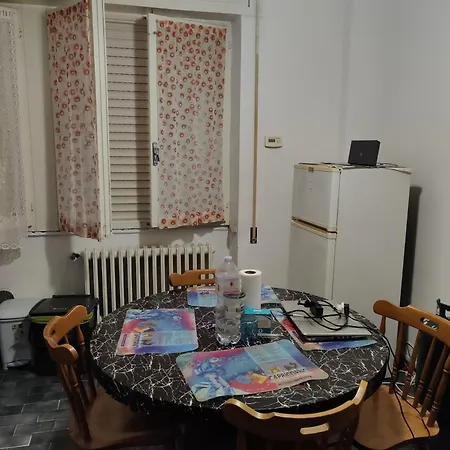 3 Bed - Sleeps 6 - Mountain View - Parking - Pets Apartamento Angeli (Ancona)